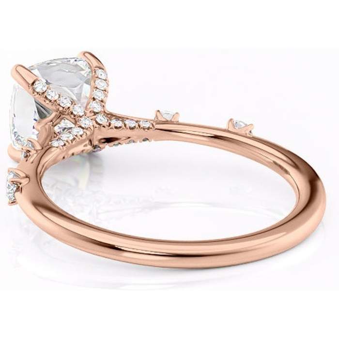 Inel de logodnă Talia din aur Rose 14kt cu moissanite tăietură pernă – Pietre laterale rafinată pentru profil înalt | Personalizează și configurează gratuit online [4]