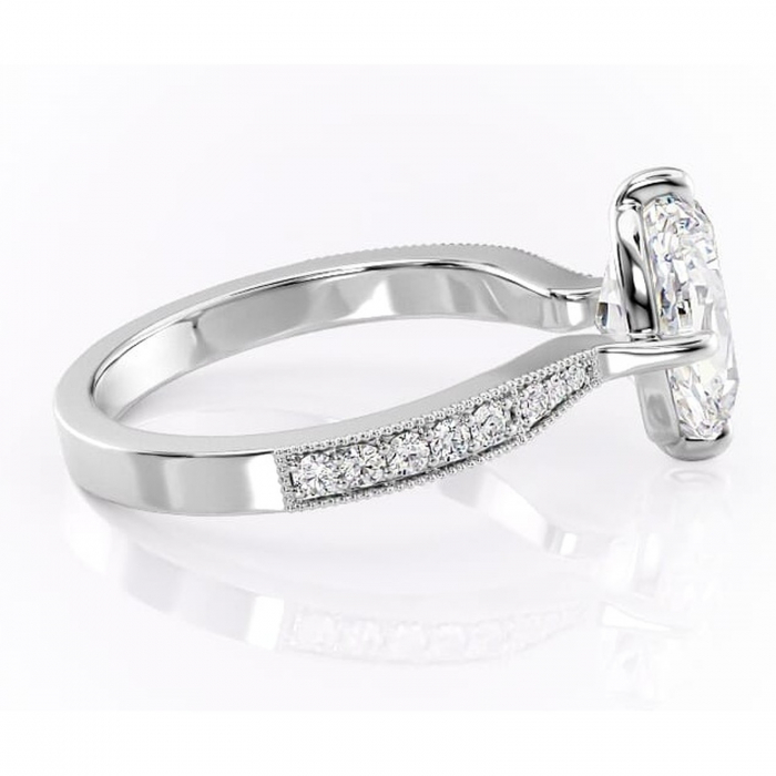 Inel de logodnă Thalia din aur Alb 14kt cu moissanite tăietură ovală – Montură pavé rafinată pentru profil mediu | Personalizează și configurează gratuit online [2]