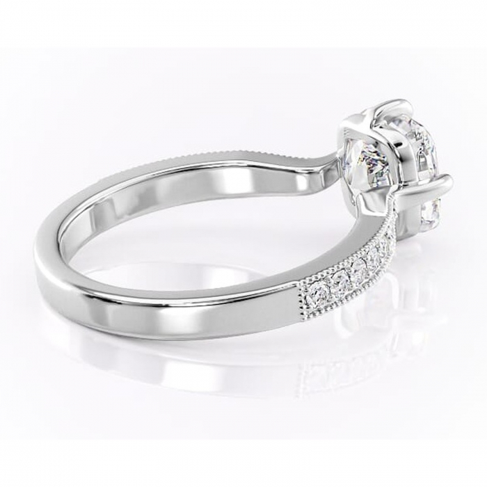 Inel de logodnă Thalia din aur Alb 14kt cu moissanite tăietură pernă – Montură pavé rafinată pentru profil mediu | Personalizează și configurează gratuit online [3]