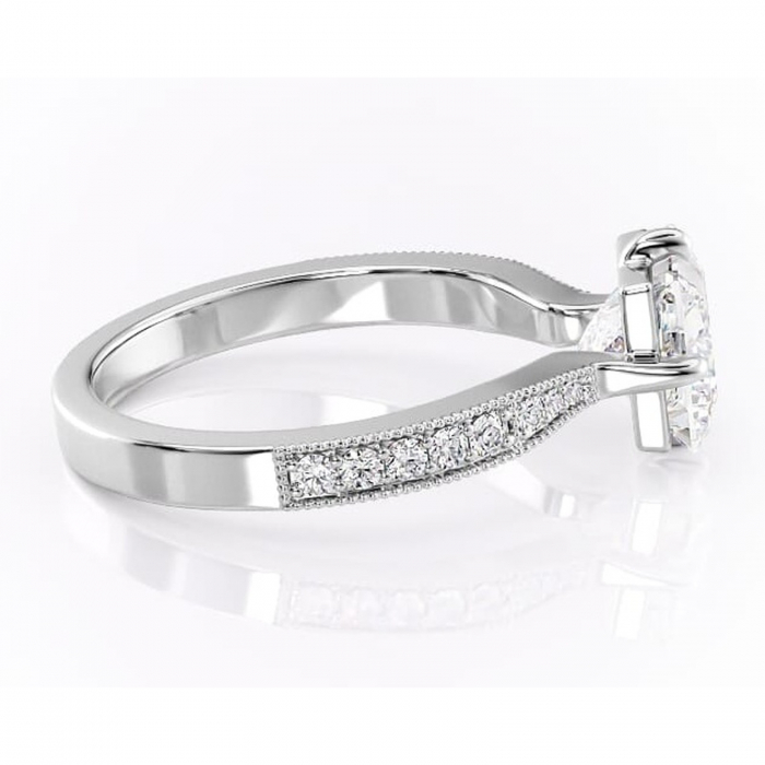 Inel de logodnă Thalia din aur Alb 18kt cu moissanite tăietură princess – Montură pavé rafinată pentru profil mediu | Personalizează și configurează gratuit online [2]