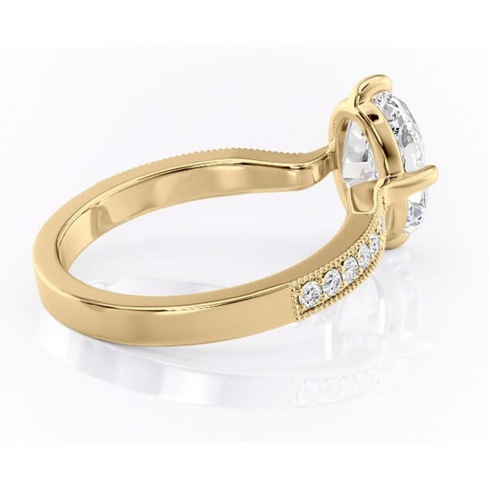 Inel de logodnă Thalia din aur Galben 18kt cu moissanite tăietură ovală – Montură pavé rafinată pentru profil mediu | Personalizează și configurează gratuit online [3]