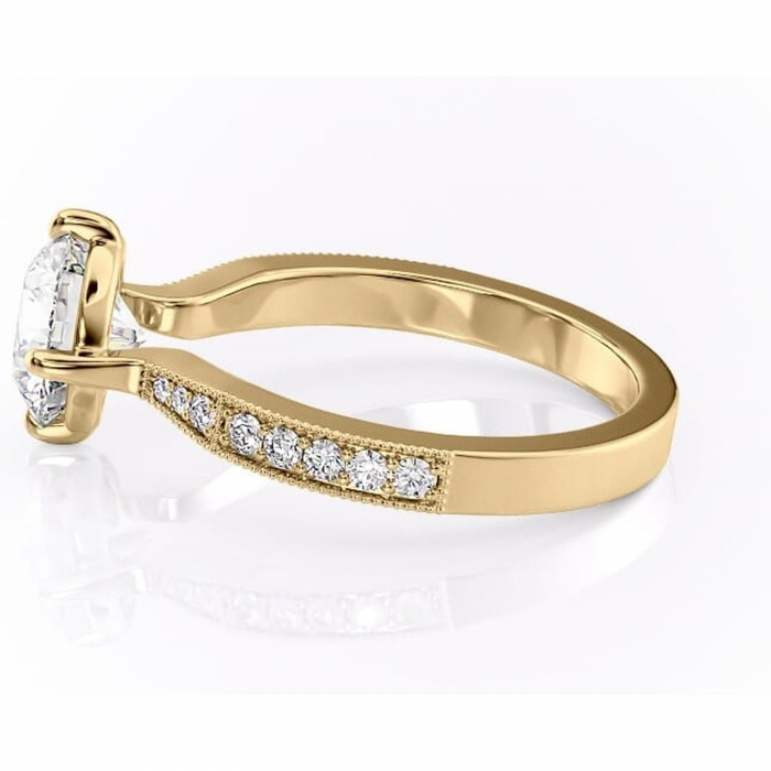 Inel de logodnă Thalia din aur Galben 14kt cu moissanite tăietură rotundă – Montură pavé rafinată pentru profil mediu | Personalizează și configurează gratuit online [6]