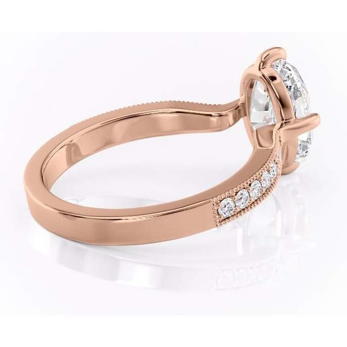 Inel de logodnă Thalia din aur Rose 14kt cu moissanite tăietură ovală – Montură pavé rafinată pentru profil mediu | Personalizează și configurează gratuit online [3]