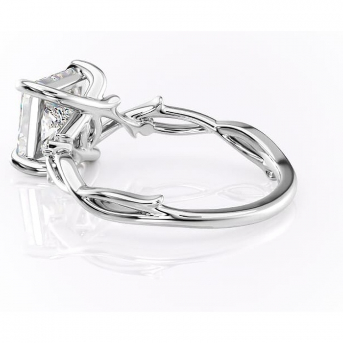 Inel de logodnă Thalina din aur Alb 14kt cu moissanite tăietură princess – Solitar rafinată pentru profil mediu | Personalizează și configurează gratuit online [5]