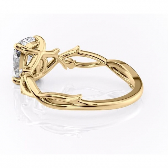 Inel de logodnă Thalina din aur Galben 14kt cu moissanite tăietură pernă – Solitar rafinată pentru profil mediu | Personalizează și configurează gratuit online [5]