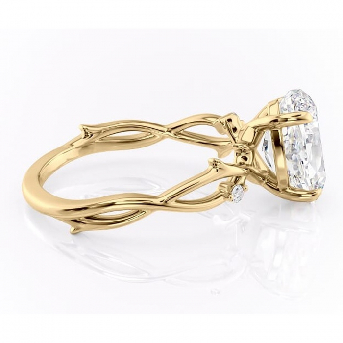 Inel de logodnă Thalina din aur Galben 14kt cu moissanite tăietură ovală – Solitar rafinată pentru profil mediu | Personalizează și configurează gratuit online [2]