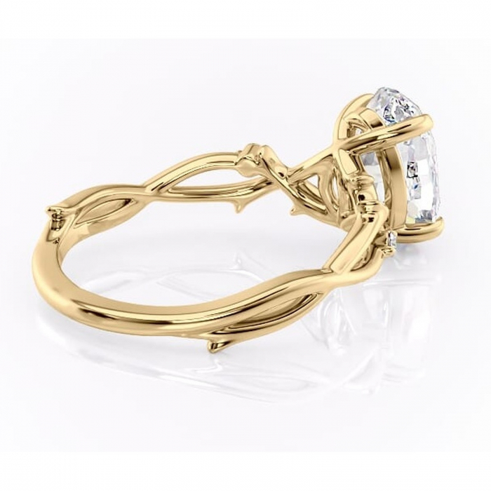 Inel de logodnă Thalina din aur Galben 14kt cu moissanite tăietură ovală – Solitar rafinată pentru profil mediu | Personalizează și configurează gratuit online [3]