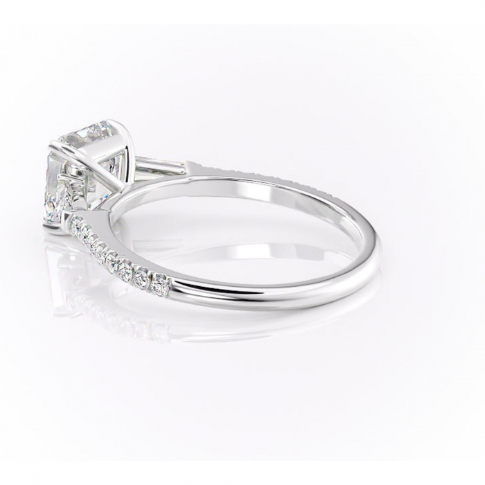 Inel de logodnă Theodora din aur Alb 14kt cu moissanite tăietură asscher – Montură cu trei pietre rafinată pentru profil înalt | Personalizează și configurează gratuit online [5]