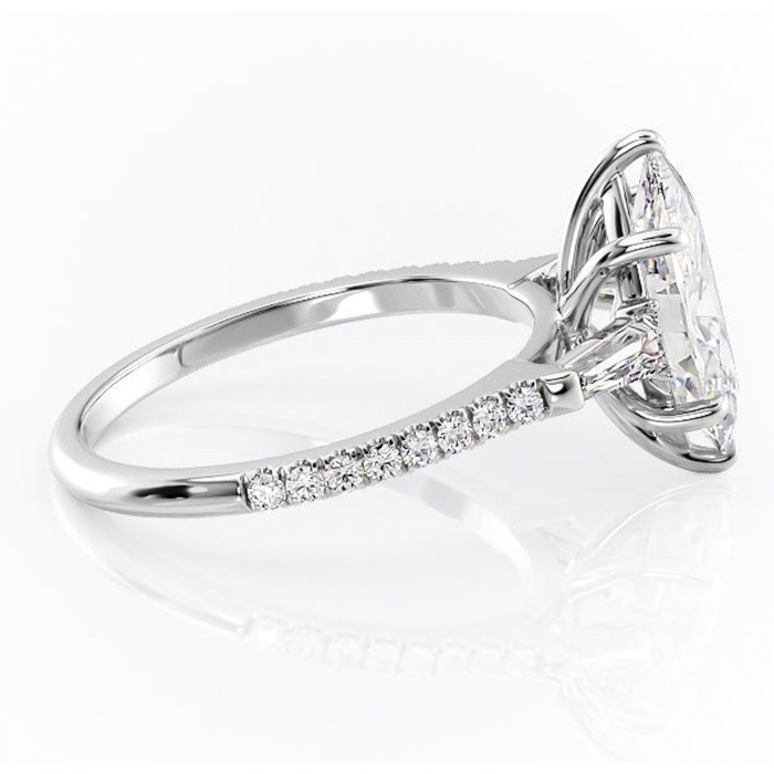 Inel de logodnă Theodora din aur Alb 14kt cu moissanite tăietură marquise – Montură cu trei pietre rafinată pentru profil înalt | Personalizează și configurează gratuit online [2]