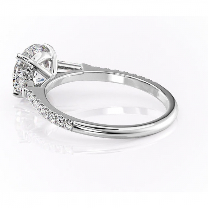 Inel de logodnă Theodora din aur Alb 14kt cu moissanite tăietură rotundă – Montură cu trei pietre rafinată pentru profil înalt | Personalizează și configurează gratuit online [5]