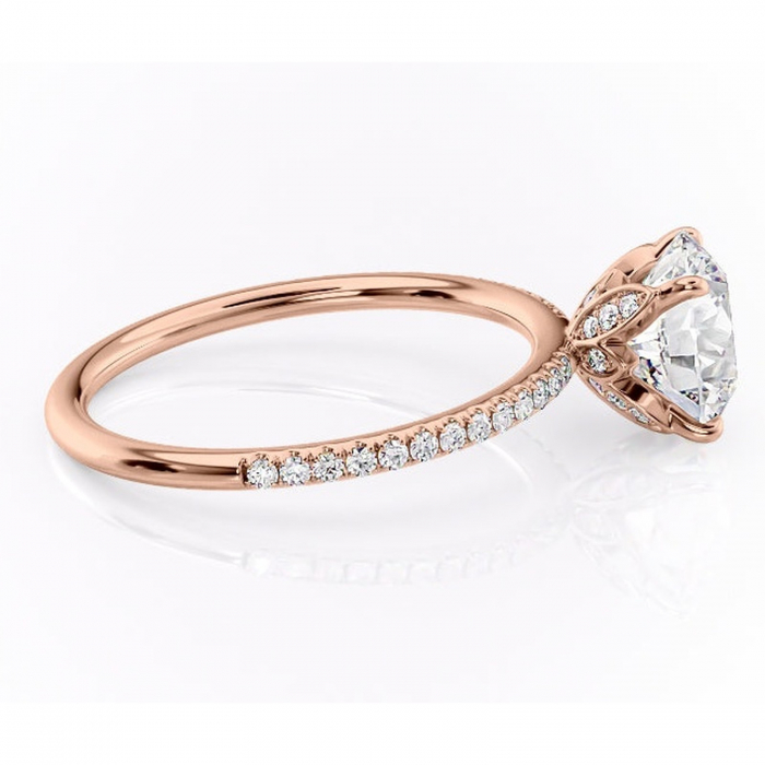 Inel de logodnă Topaz din aur Rose 14kt cu moissanite tăietură rotundă – Montură pavé rafinată pentru profil înalt | Personalizează și configurează gratuit online [2]