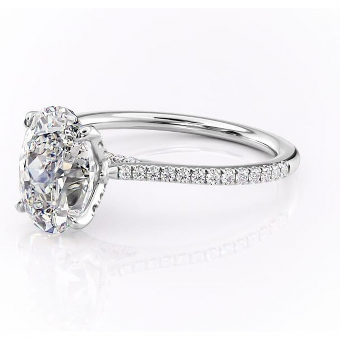 Inel de logodnă Tove din aur Alb 14kt cu moissanite tăietură ovală – Montură pavé rafinată pentru profil înalt | Personalizează și configurează gratuit online [7]