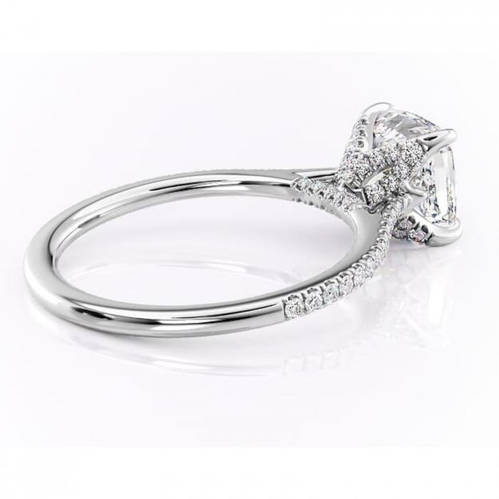 Inel de logodnă Tove din aur Alb 14kt cu moissanite tăietură pernă – Montură pavé rafinată pentru profil înalt | Personalizează și configurează gratuit online [3]