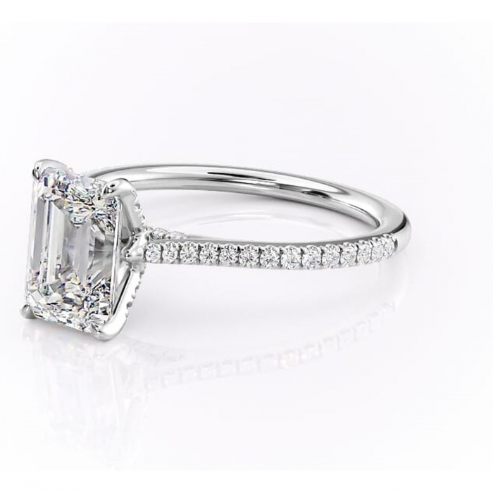 Inel de logodnă Tove din aur Alb 14kt cu moissanite tăietură smarald – Montură pavé rafinată pentru profil înalt | Personalizează și configurează gratuit online [7]