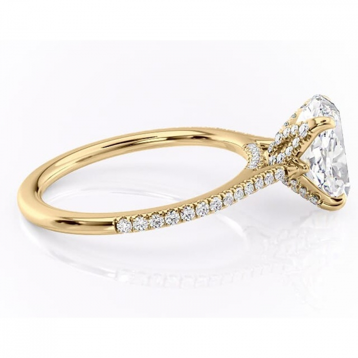 Inel de logodnă Tove din aur Galben 18kt cu moissanite tăietură ovală – Montură pavé rafinată pentru profil înalt | Personalizează și configurează gratuit online [2]