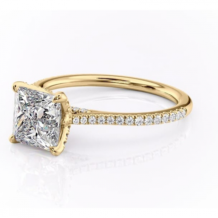 Inel de logodnă Tove din aur Galben 14kt cu moissanite tăietură princess – Montură pavé rafinată pentru profil înalt | Personalizează și configurează gratuit online [7]