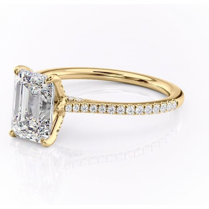 Inel de logodnă Tove din aur Galben 14kt cu moissanite tăietură smarald – Montură pavé rafinată pentru profil înalt | Personalizează și configurează gratuit online [7]