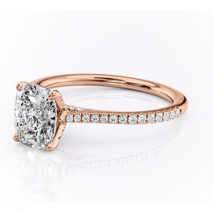 Inel de logodnă Tove din aur Rose 14kt cu moissanite tăietură pernă – Montură pavé rafinată pentru profil înalt | Personalizează și configurează gratuit online [7]