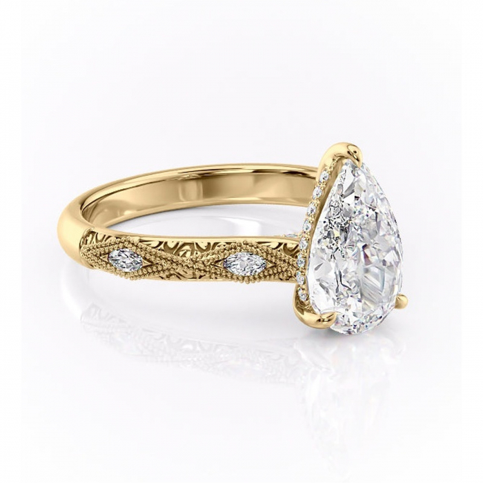 Inel de logodnă Vespera din aur Galben 14kt cu moissanite tăietură pară – Pietre laterale rafinată pentru profil înalt | Personalizează și configurează gratuit online [1]