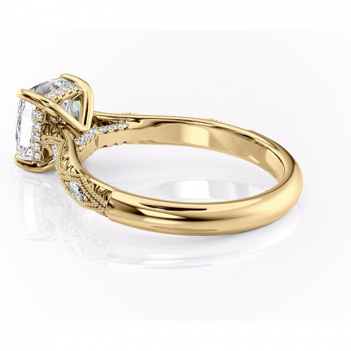 Inel de logodnă Vespera din aur Galben 14kt cu moissanite tăietură pernă – Pietre laterale rafinată pentru profil înalt | Personalizează și configurează gratuit online [5]