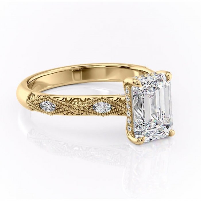 Inel de logodnă Vespera din aur Galben 14kt cu moissanite tăietură smarald – Pietre laterale rafinată pentru profil înalt | Personalizează și configurează gratuit online [1]