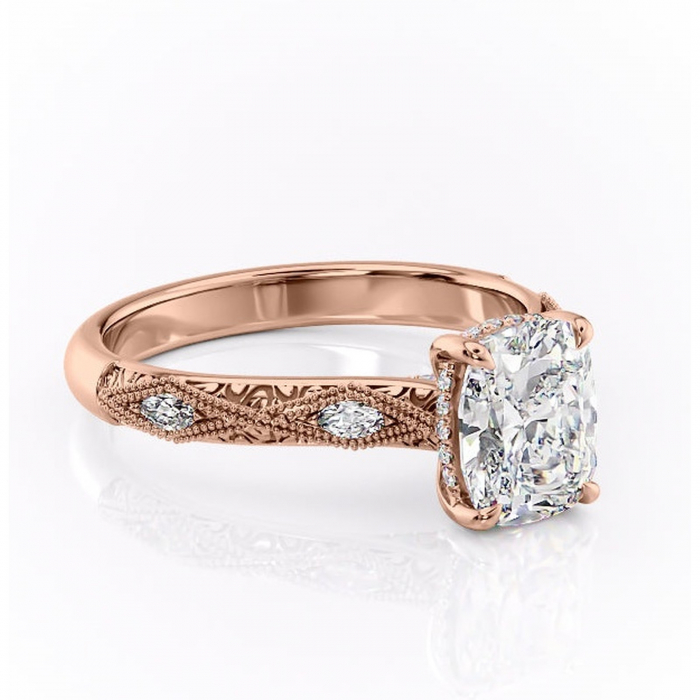 Inel de logodnă Vespera din aur Rose 14kt cu moissanite tăietură asscher – Pietre laterale rafinată pentru profil înalt | Personalizează și configurează gratuit online [1]