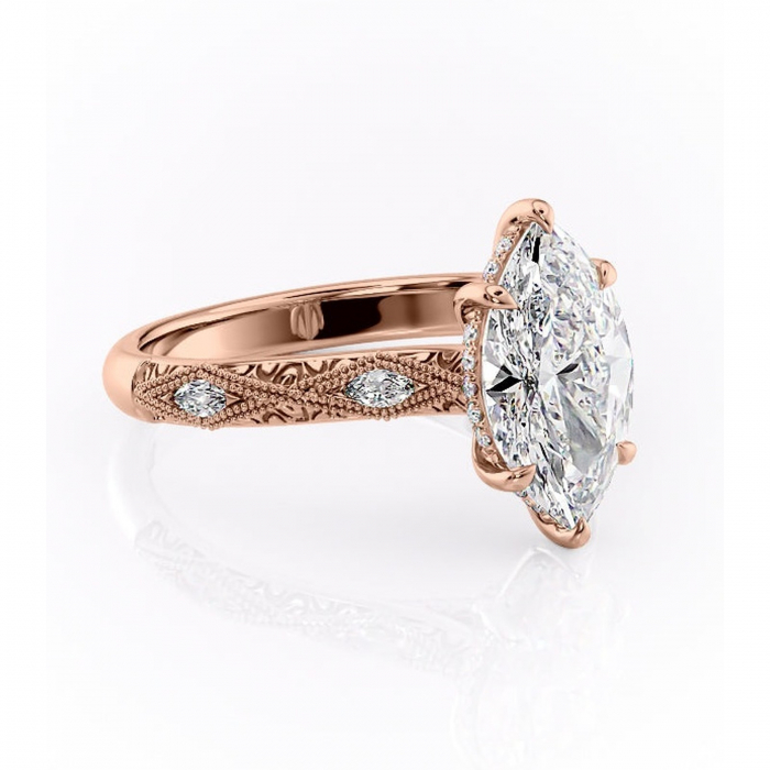 Inel de logodnă Vespera din aur Rose 14kt cu moissanite tăietură marquise – Pietre laterale rafinată pentru profil înalt | Personalizează și configurează gratuit online [1]