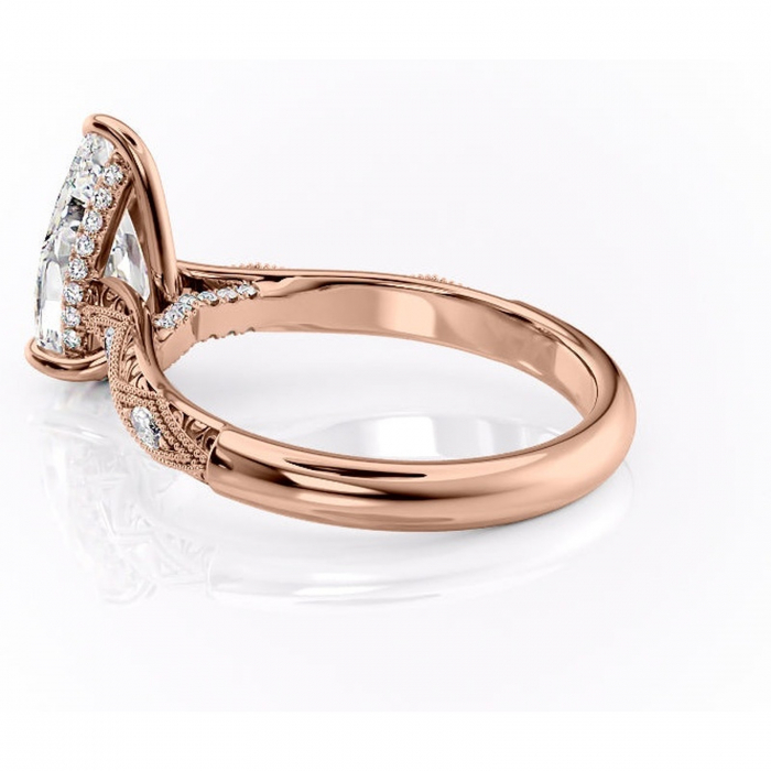 Inel de logodnă Vespera din aur Rose 18kt cu moissanite tăietură pară – Pietre laterale rafinată pentru profil înalt | Personalizează și configurează gratuit online [5]