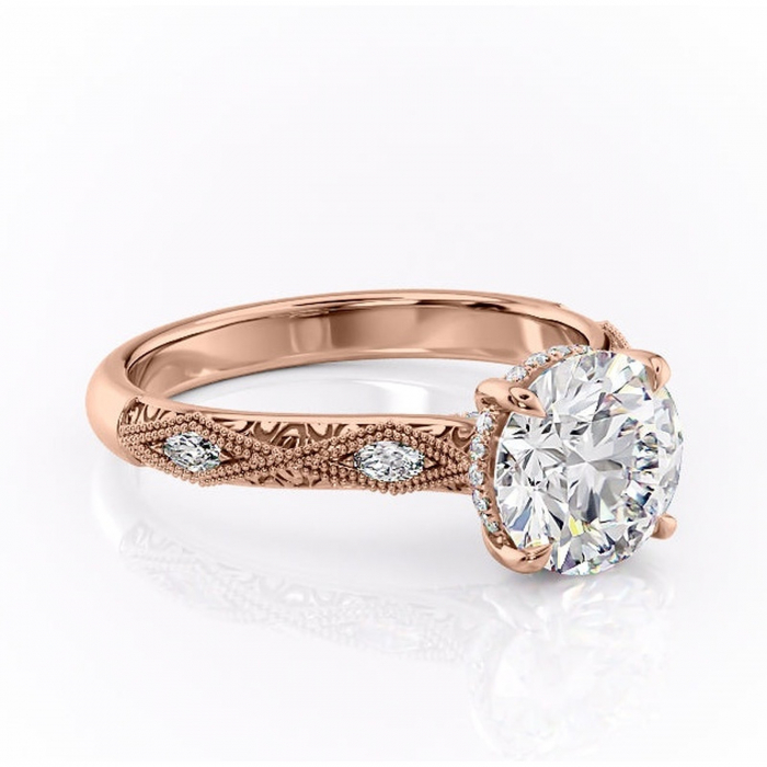 Inel de logodnă Vespera din aur Rose 14kt cu moissanite tăietură rotundă – Pietre laterale rafinată pentru profil înalt | Personalizează și configurează gratuit online [1]