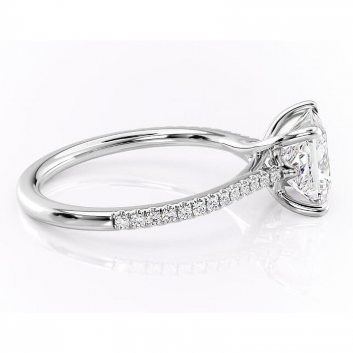 Inel de logodnă Victoria din aur Alb 14kt cu moissanite tăietură princess – Montură pavé rafinată pentru profil mediu | Personalizează și configurează gratuit online [2]