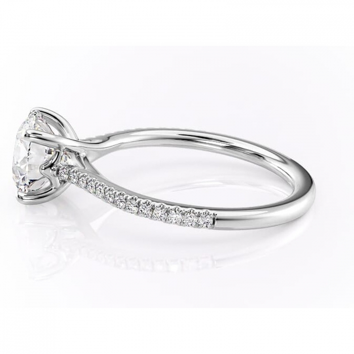 Inel de logodnă Victoria din aur Alb 14kt cu moissanite tăietură rotundă – Montură pavé rafinată pentru profil mediu | Personalizează și configurează gratuit online [6]