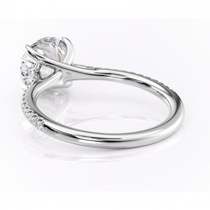 Inel de logodnă Victoria din aur Alb 14kt cu moissanite tăietură rotundă – Montură pavé rafinată pentru profil mediu | Personalizează și configurează gratuit online [4]
