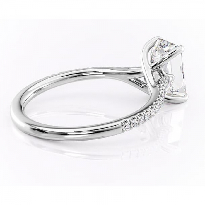 Inel de logodnă Victoria din aur Alb 14kt cu moissanite tăietură smarald – Montură pavé rafinată pentru profil mediu | Personalizează și configurează gratuit online [3]