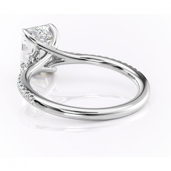 Inel de logodnă Victoria din aur Alb 14kt cu moissanite tăietură smarald – Montură pavé rafinată pentru profil mediu | Personalizează și configurează gratuit online [4]