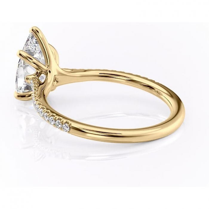 Inel de logodnă Victoria din aur Galben 14kt cu moissanite tăietură pară – Montură pavé rafinată pentru profil mediu | Personalizează și configurează gratuit online [5]
