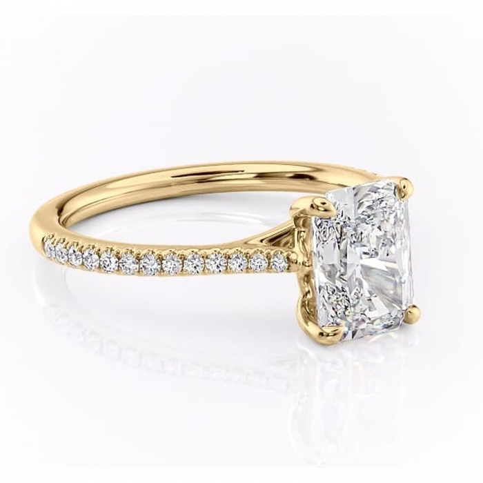 Inel de logodnă Victoria din aur Galben 14kt cu moissanite tăietură radiantă – Montură pavé rafinată pentru profil mediu | Personalizează și configurează gratuit online [1]