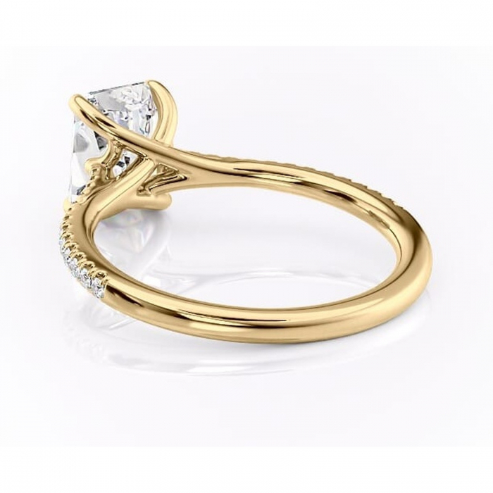 Inel de logodnă Victoria din aur Galben 14kt cu moissanite tăietură radiantă – Montură pavé rafinată pentru profil mediu | Personalizează și configurează gratuit online [4]