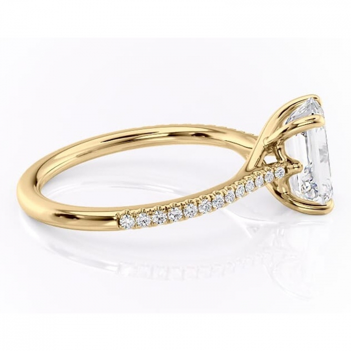 Inel de logodnă Victoria din aur Galben 14kt cu moissanite tăietură smarald – Montură pavé rafinată pentru profil mediu | Personalizează și configurează gratuit online [2]