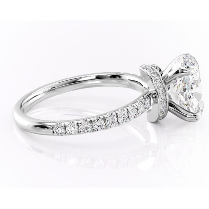 Inel de logodnă Vivienne din aur Alb 14kt cu moissanite tăietură ovală – Montură pavé rafinată pentru profil înalt | Personalizează și configurează gratuit online [2]