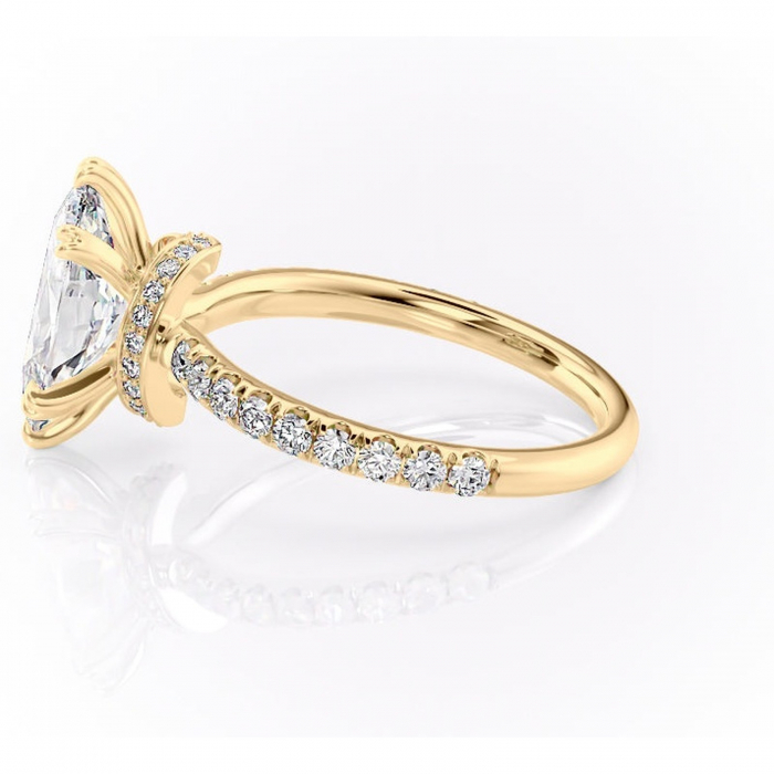 Inel de logodnă Vivienne din aur Galben 14kt cu moissanite tăietură marquise – Montură pavé rafinată pentru profil înalt | Personalizează și configurează gratuit online [6]
