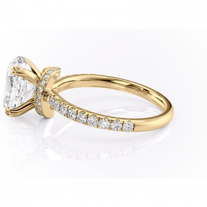Inel de logodnă Vivienne din aur Galben 14kt cu moissanite tăietură ovală – Montură pavé rafinată pentru profil înalt | Personalizează și configurează gratuit online [6]