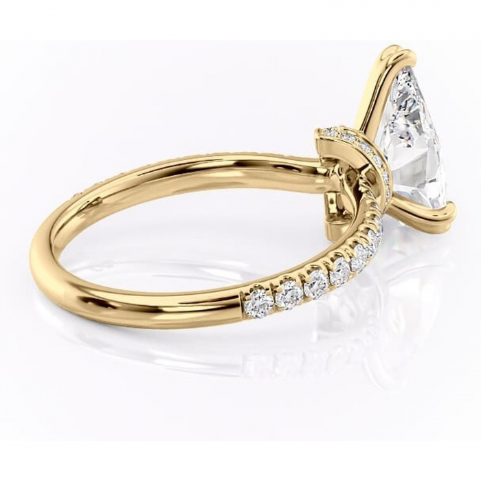 Inel de logodnă Vivienne din aur Galben 18kt cu moissanite tăietură pară – Montură pavé rafinată pentru profil înalt | Personalizează și configurează gratuit online [3]
