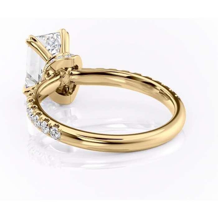 Inel de logodnă Vivienne din aur Galben 14kt cu moissanite tăietură smarald – Montură pavé rafinată pentru profil înalt | Personalizează și configurează gratuit online [4]