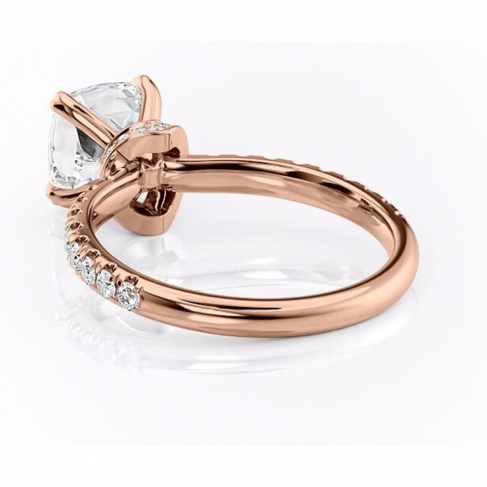 Inel de logodnă Vivienne din aur Rose 18kt cu moissanite tăietură pernă – Montură pavé rafinată pentru profil înalt | Personalizează și configurează gratuit online [4]
