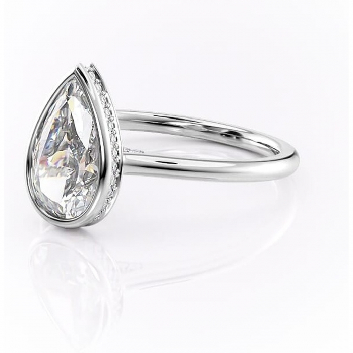 Inel de logodnă Wisteria din aur Alb 18kt cu moissanite tăietură pară – Solitar rafinată pentru profil înalt | Personalizează și configurează gratuit online [7]