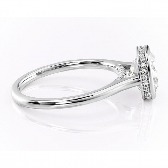 Inel de logodnă Wisteria din aur Alb 14kt cu moissanite tăietură pernă – Solitar rafinată pentru profil înalt | Personalizează și configurează gratuit online [2]