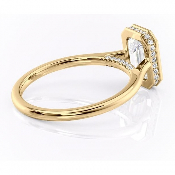 Inel de logodnă Wisteria din aur Galben 14kt cu moissanite tăietură smarald – Solitar rafinată pentru profil înalt | Personalizează și configurează gratuit online [3]