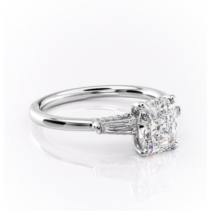 Inel de logodnă Ysella din aur Alb 14kt cu moissanite tăietură asscher – Montură cu trei pietre rafinată pentru profil înalt | Personalizează și configurează gratuit online [1]