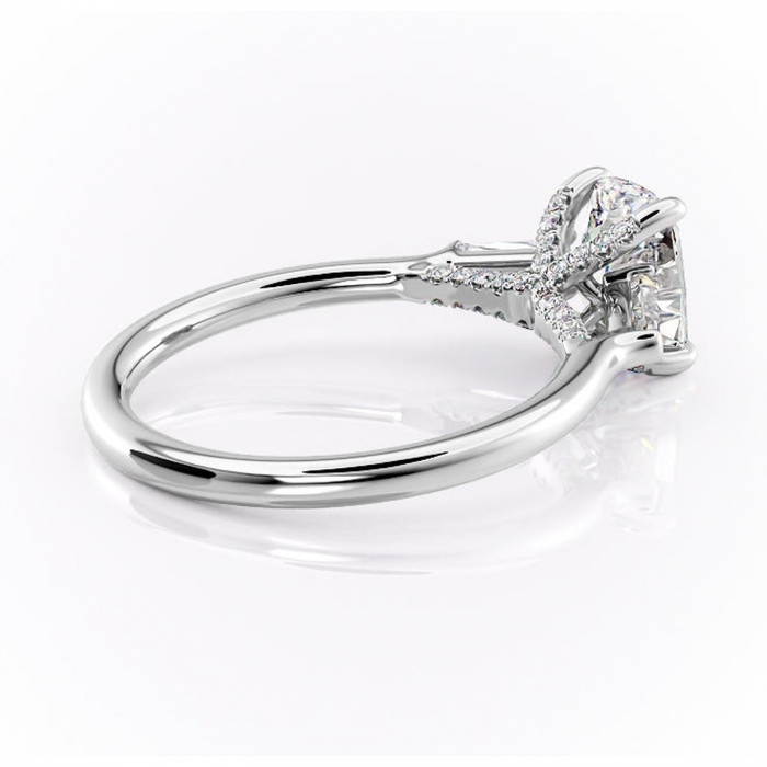 Inel de logodnă Ysella din aur Alb 14kt cu moissanite tăietură asscher – Montură cu trei pietre rafinată pentru profil înalt | Personalizează și configurează gratuit online [3]