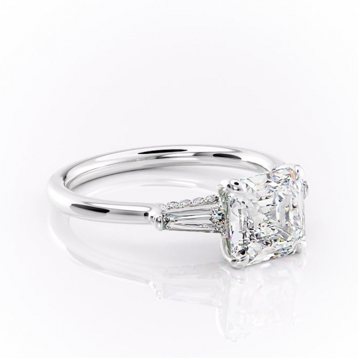 Inel de logodnă Ysella din aur Alb 14kt cu moissanite tăietură asscher – Montură cu trei pietre rafinată pentru profil înalt | Personalizează și configurează gratuit online [1]